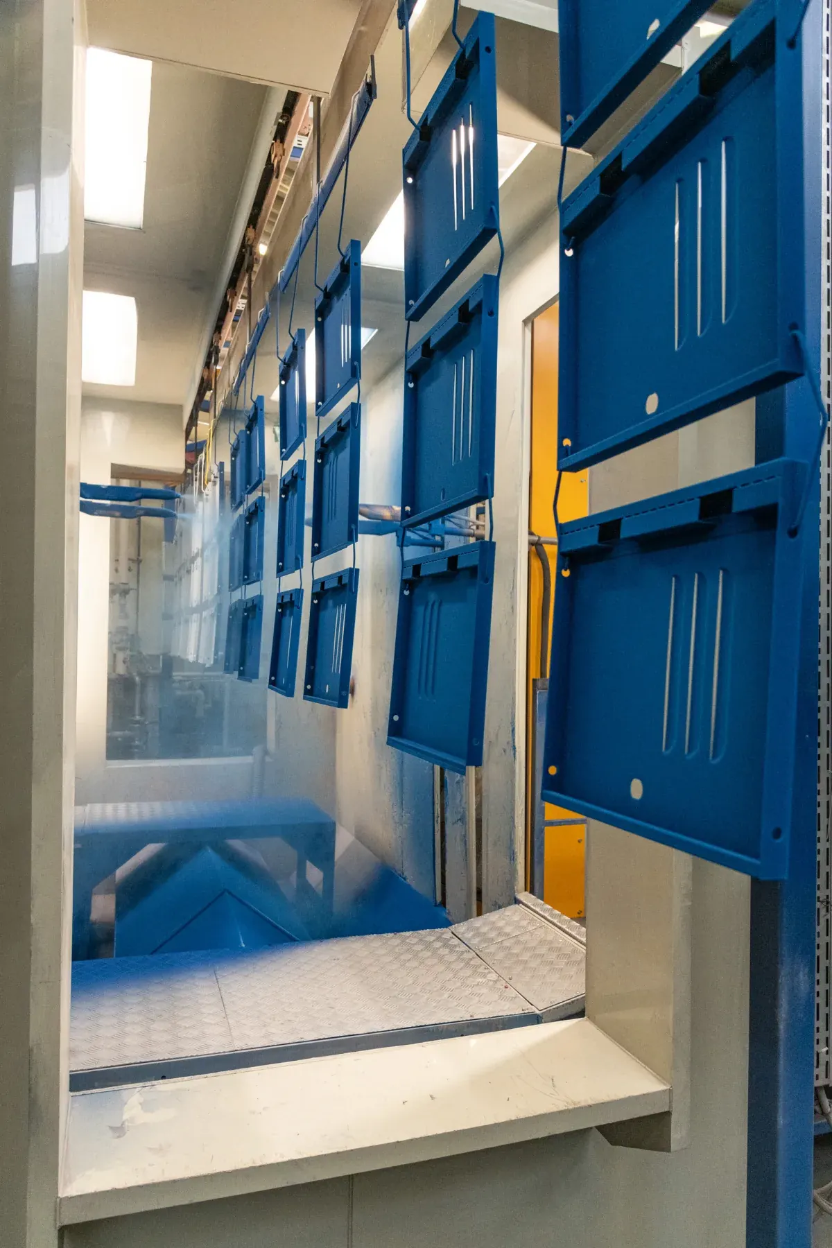 Automatic powder coating — 3