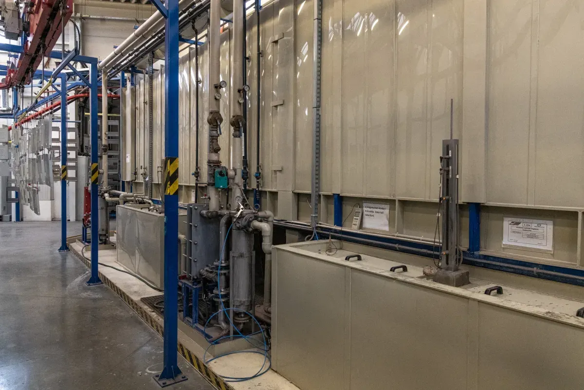 Automatic powder coating — 5