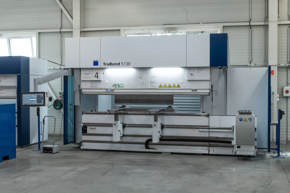 CNC-Abkanten — 2