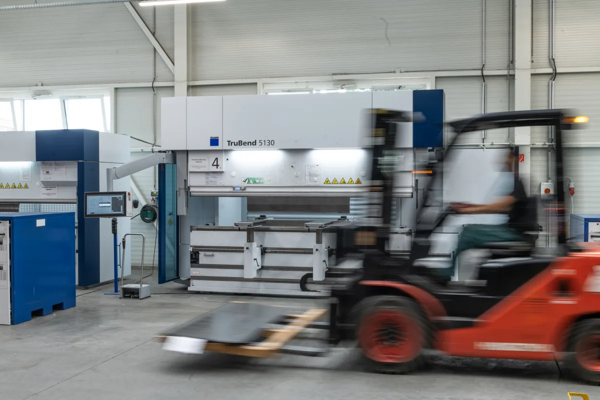 CNC-Abkanten — 3